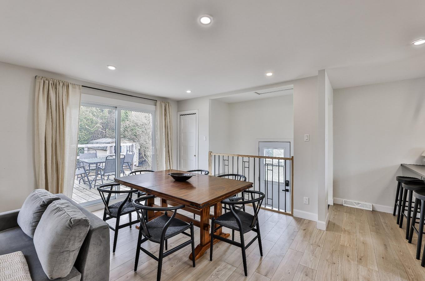 Salle à manger - 1092 Rue Lesage, Prévost, QC - Indoor Photo Showing Dining Room