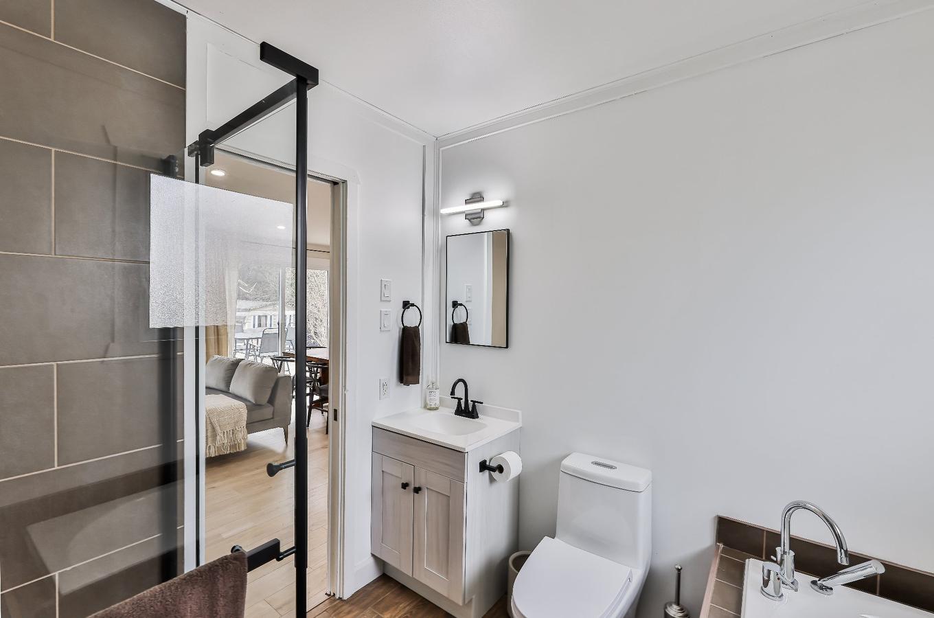 Salle de bains - 1092 Rue Lesage, Prévost, QC - Indoor Photo Showing Bathroom