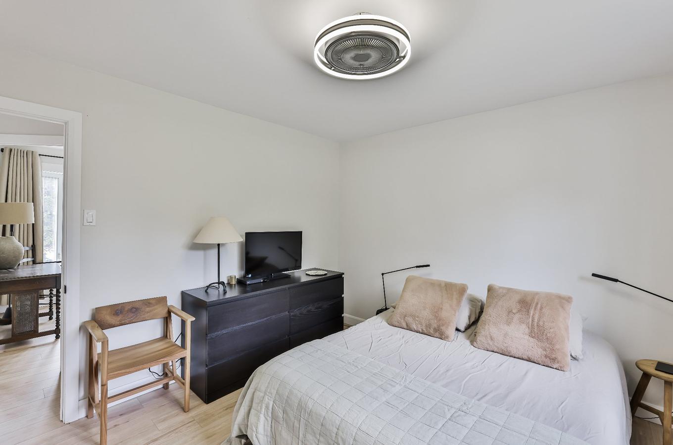 Chambre à coucher principale - 1092 Rue Lesage, Prévost, QC - Indoor Photo Showing Bedroom