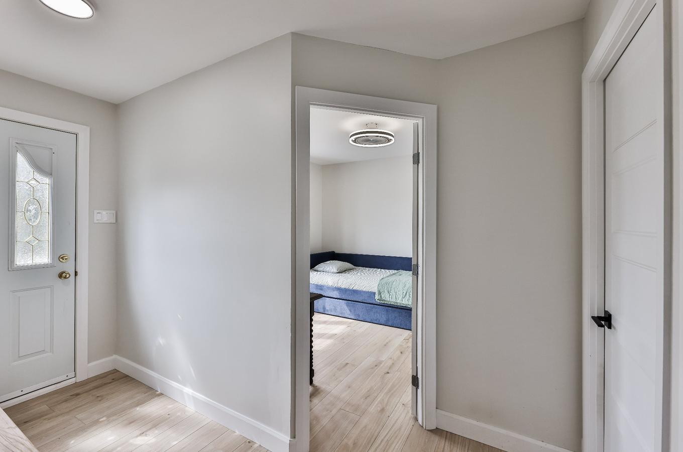 Corridor - 1092 Rue Lesage, Prévost, QC - Indoor Photo Showing Other Room