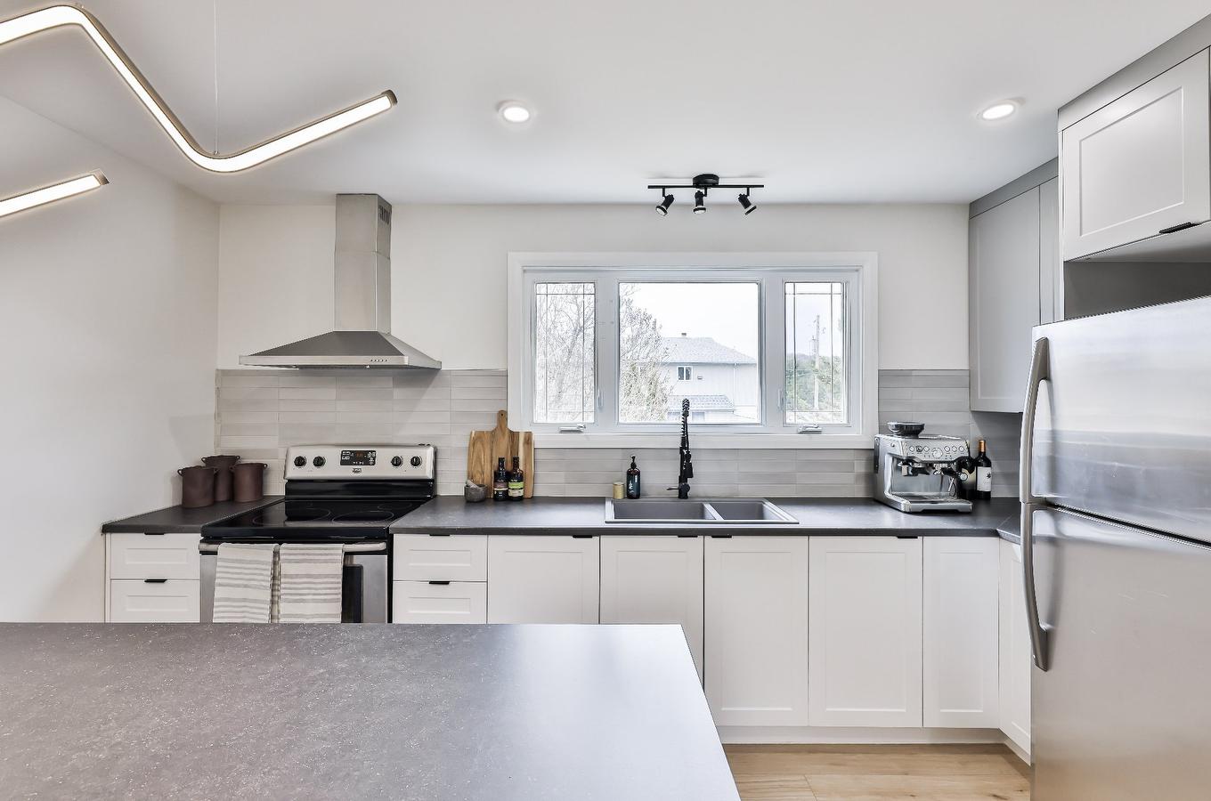 Cuisine - 1092 Rue Lesage, Prévost, QC - Indoor Photo Showing Kitchen
