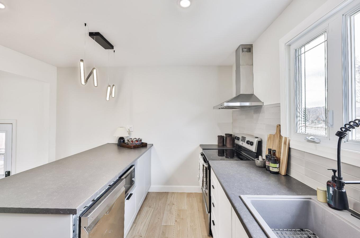 Cuisine - 1092 Rue Lesage, Prévost, QC - Indoor Photo Showing Kitchen
