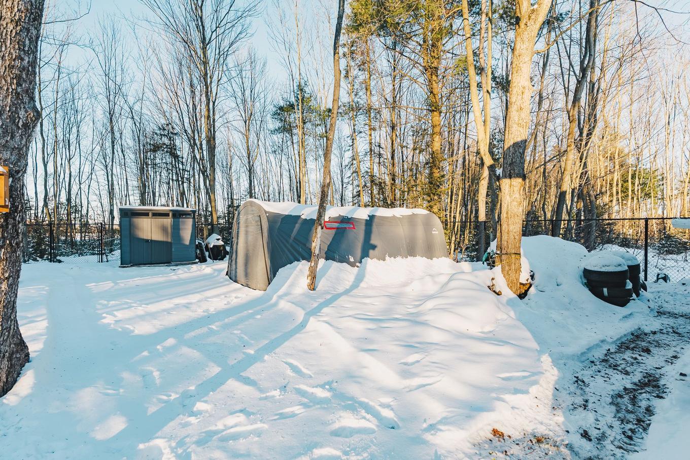 Backyard - 615 Rue Leblanc, Saint-Lin/Laurentides, QC - Outdoor