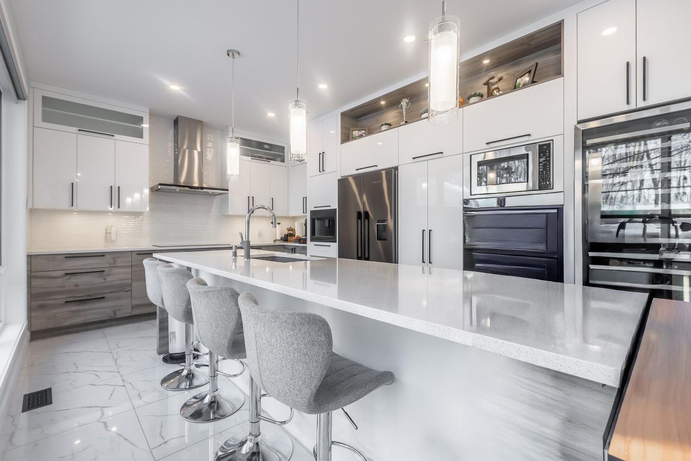 Kitchen - 615 Rue Leblanc, Saint-Lin/Laurentides, QC - Indoor Photo Showing Kitchen With Upgraded Kitchen