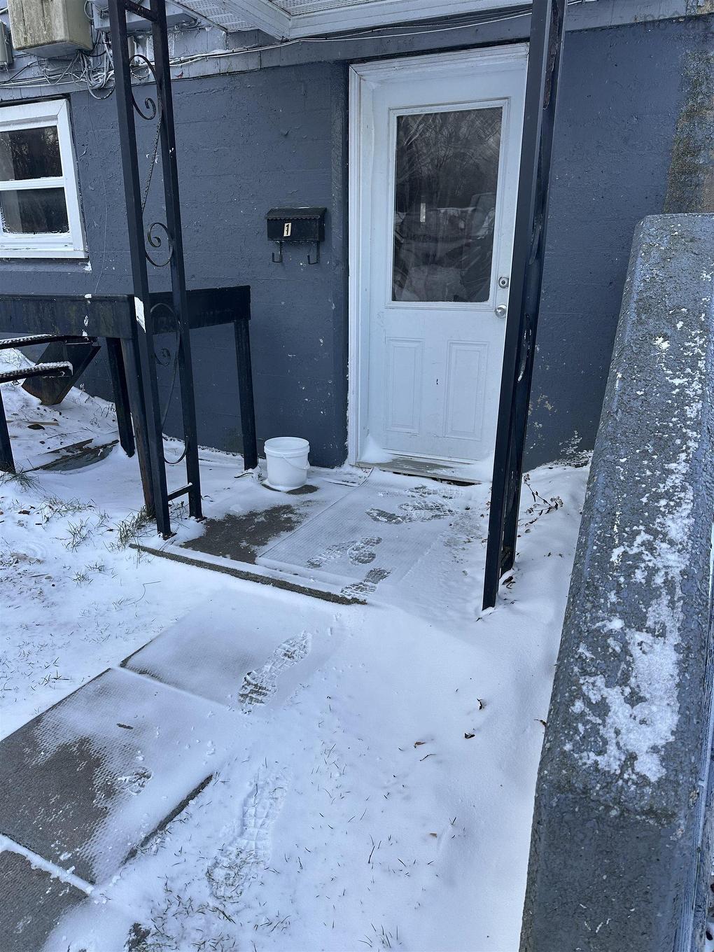 1696 Victoria Road, Sydney, NS