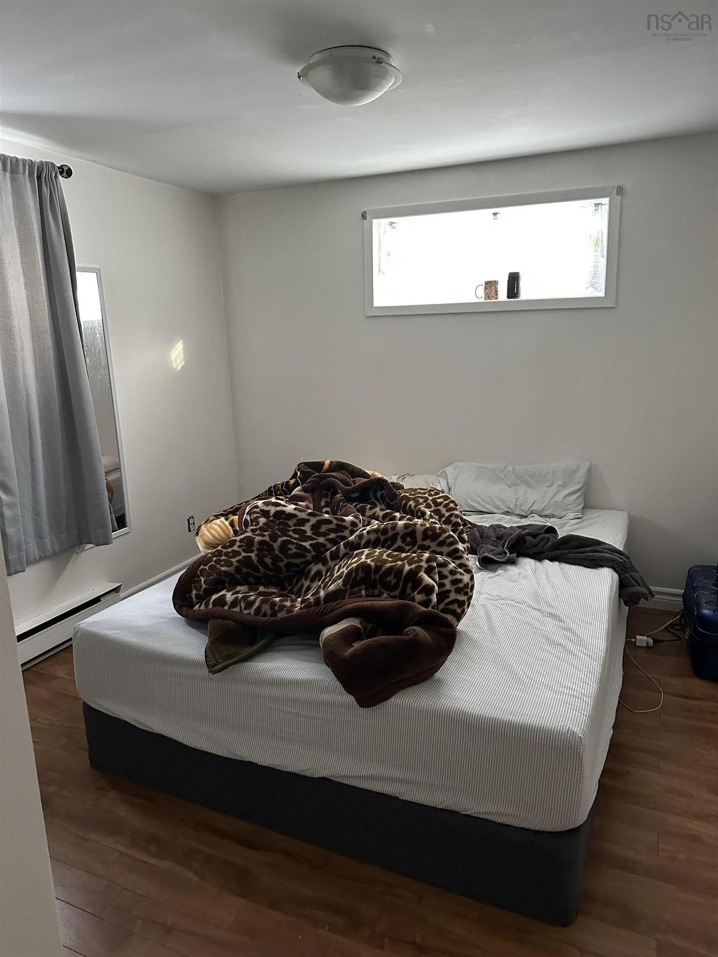 1696 Victoria Road, Sydney, NS