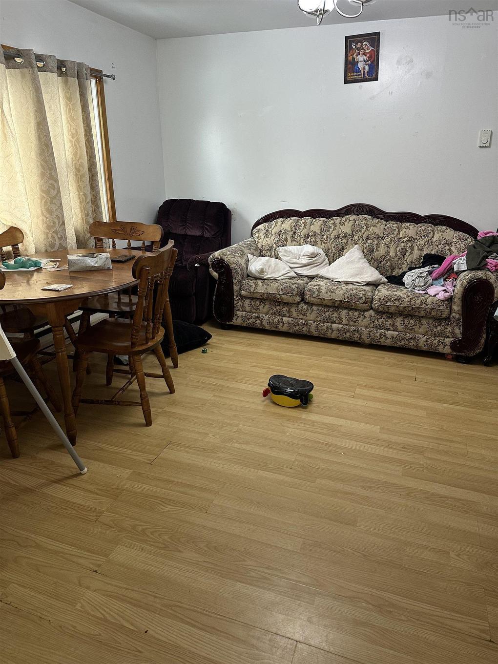 1696 Victoria Road, Sydney, NS