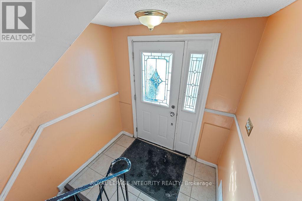 1151 Maitland Avenue, Ottawa, ON - Indoor Photo Showing Other Room