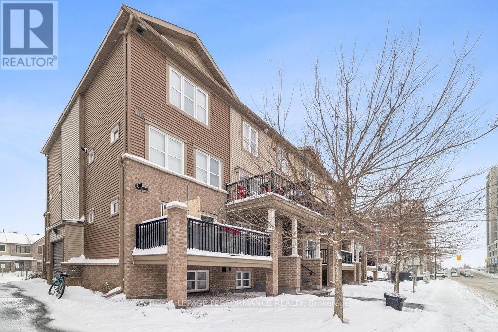 8 - 474 Clearbrook Drive, Ottawa, ON - Outdoor