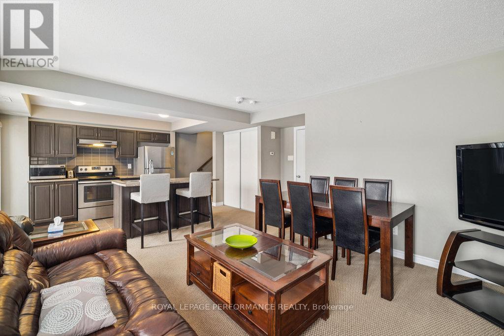 8 - 474 Clearbrook Drive, Ottawa, ON - Indoor Photo Showing Other Room