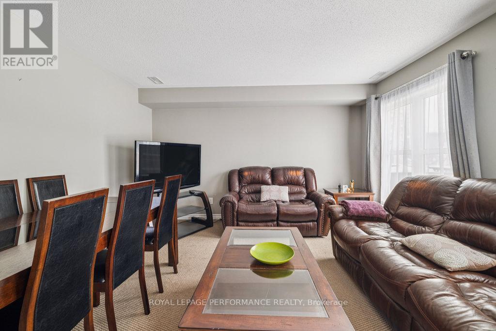 8 - 474 Clearbrook Drive, Ottawa, ON - Indoor Photo Showing Other Room