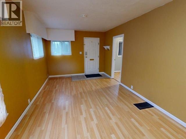 5646 Manson Ave, Powell River, BC - Indoor Photo Showing Other Room