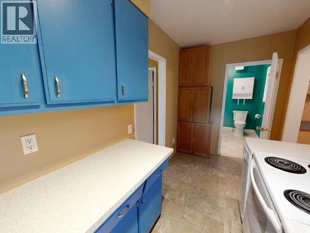 5646 Manson Ave, Powell River, BC - Indoor Photo Showing Kitchen