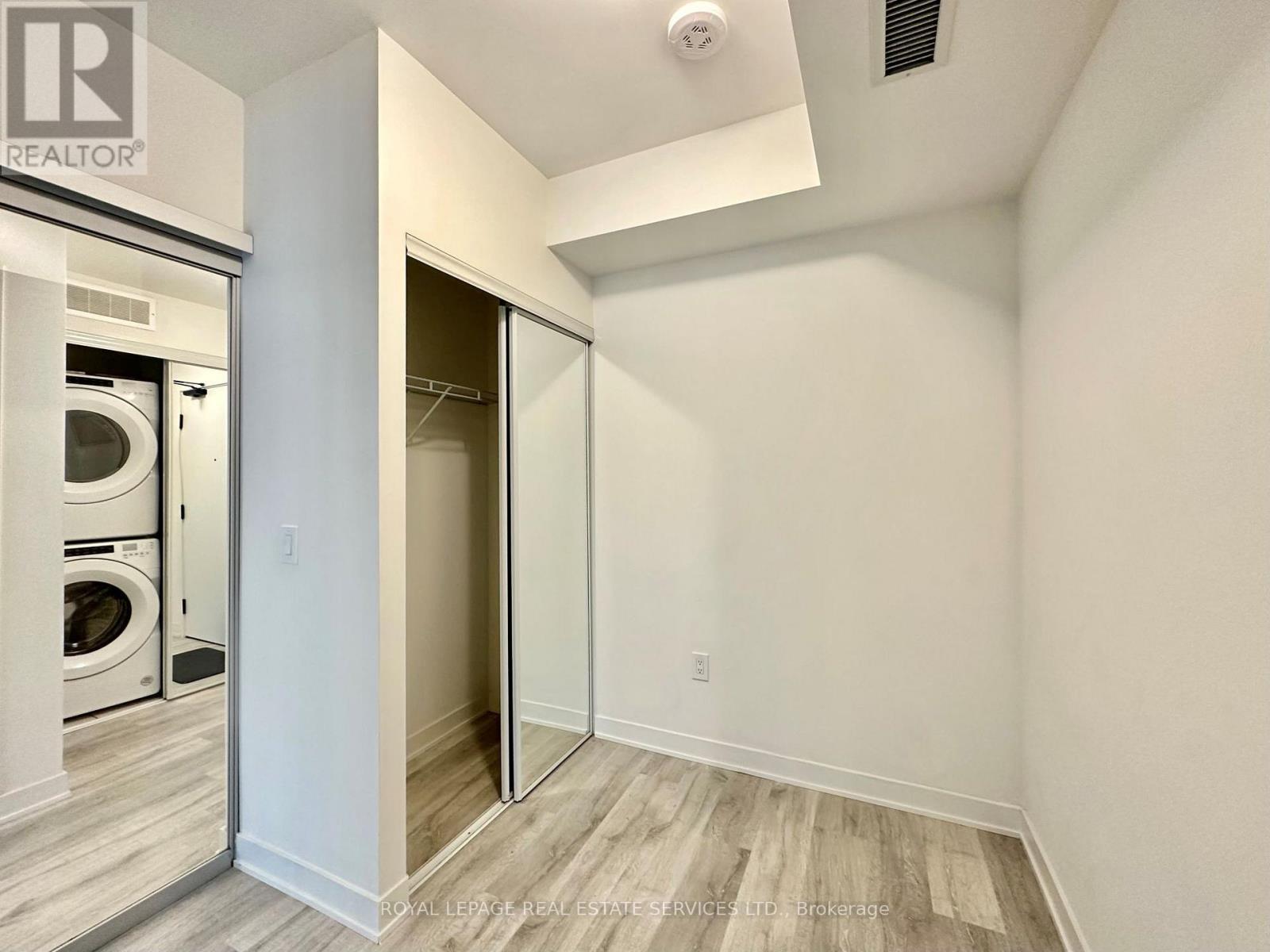 558 - 121 Lower Sherbourne Street, Toronto, ON - Indoor