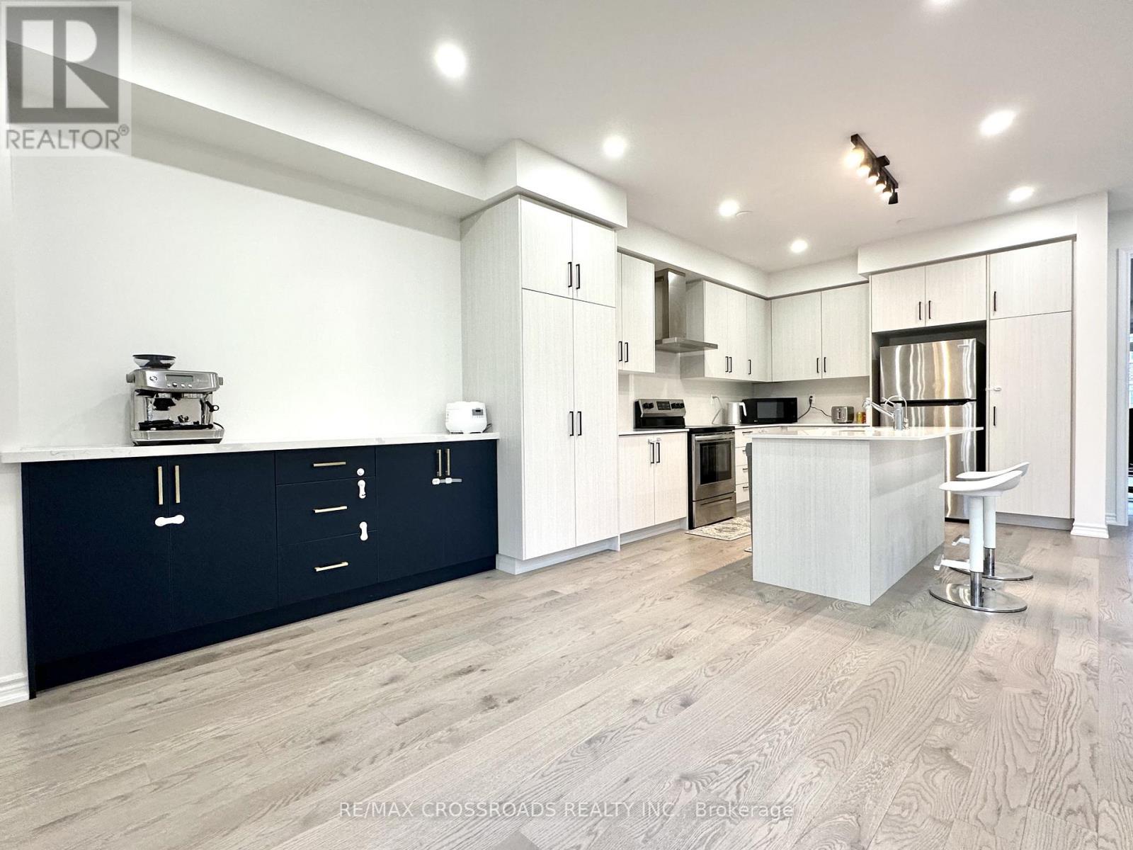 493 Twin Streams Road, Whitby, ON - Indoor Photo Showing Kitchen