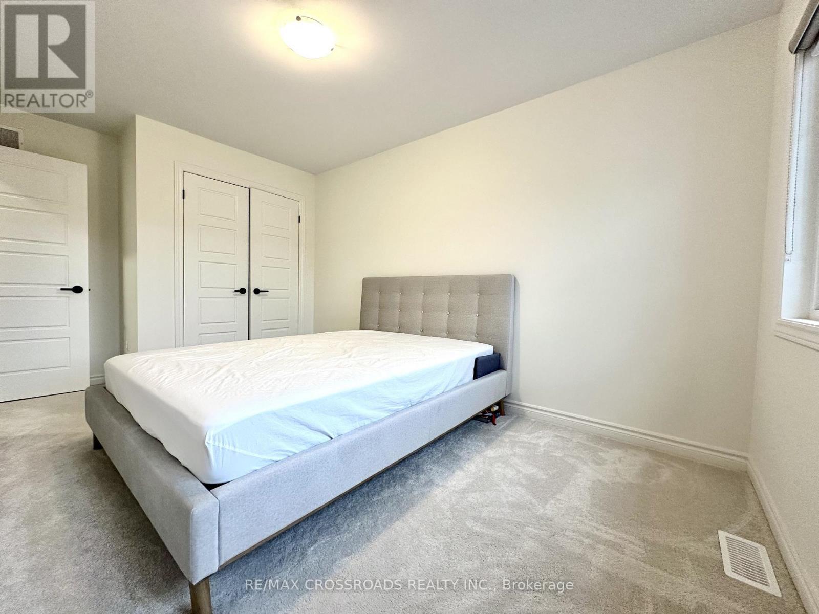 493 Twin Streams Road, Whitby, ON - Indoor Photo Showing Bedroom
