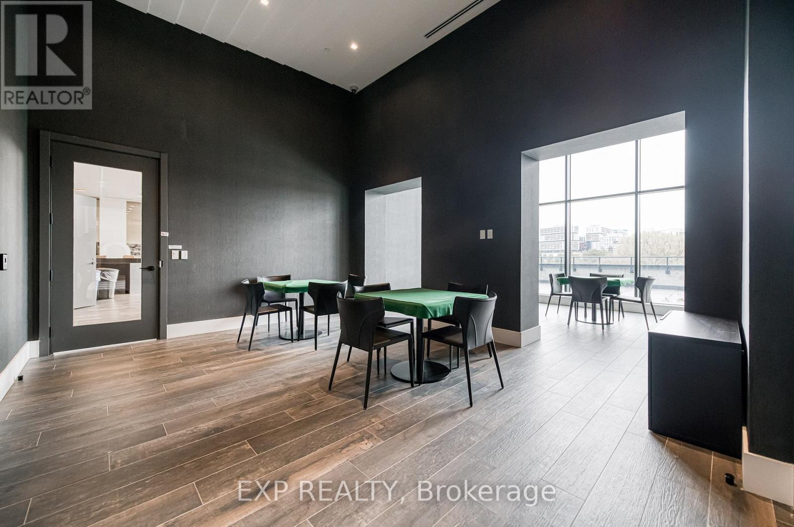 1807 - 18 Water Walk Drive, Markham, ON - Indoor Photo Showing Other Room