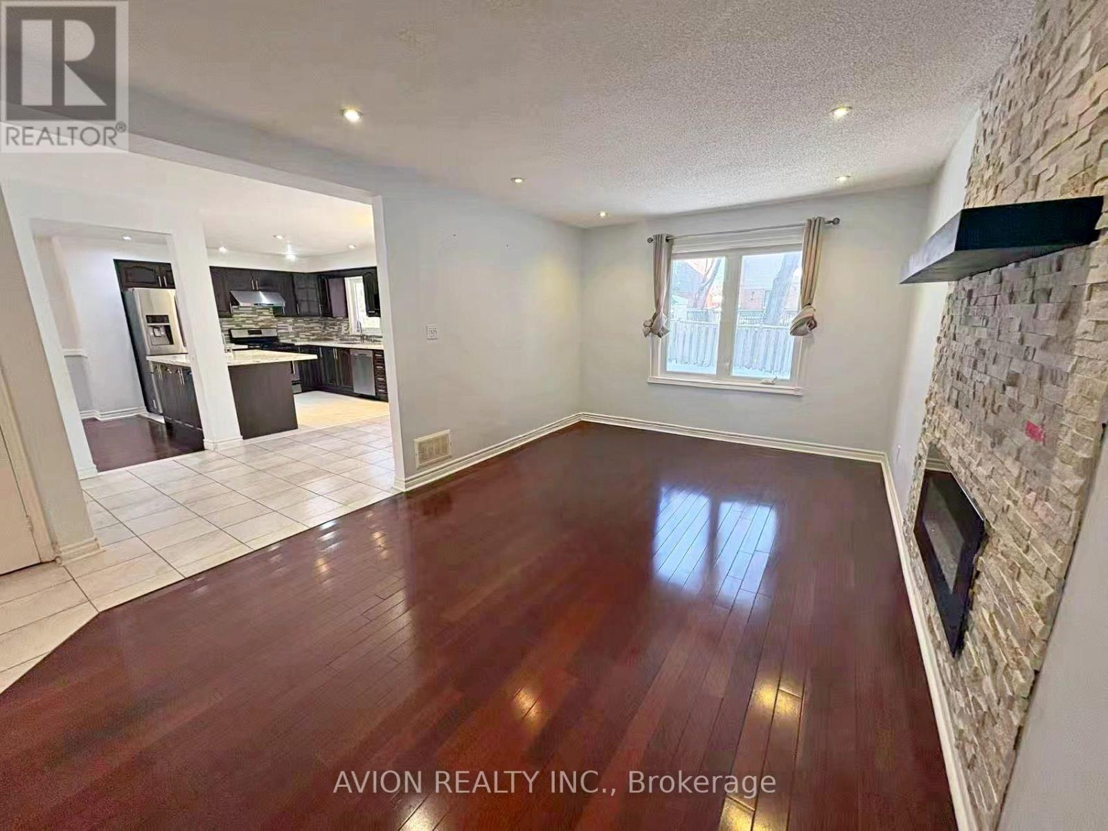 90 Penny Crescent, Markham, ON - Indoor Photo Showing Other Room