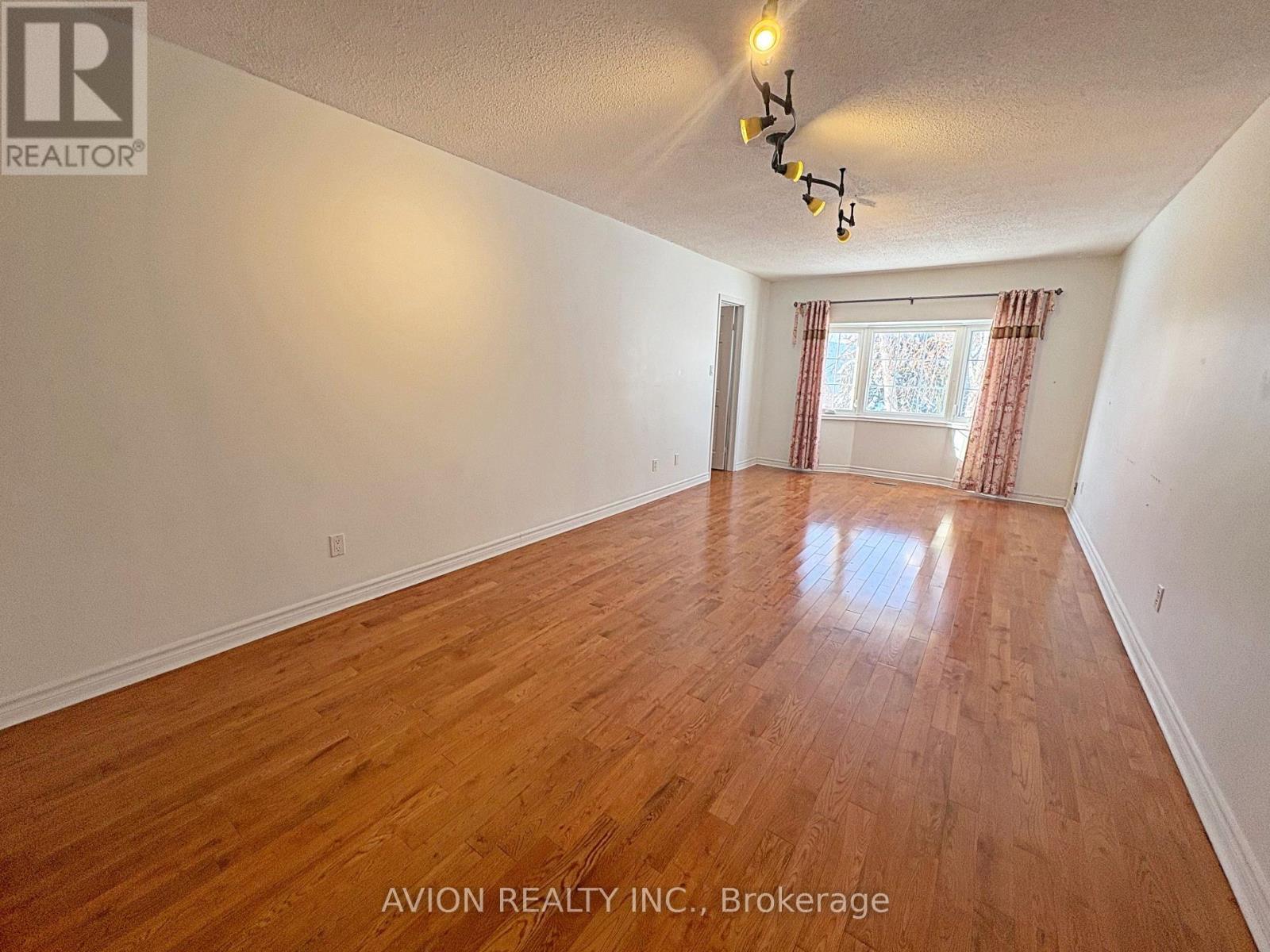 90 Penny Crescent, Markham, ON - Indoor Photo Showing Other Room