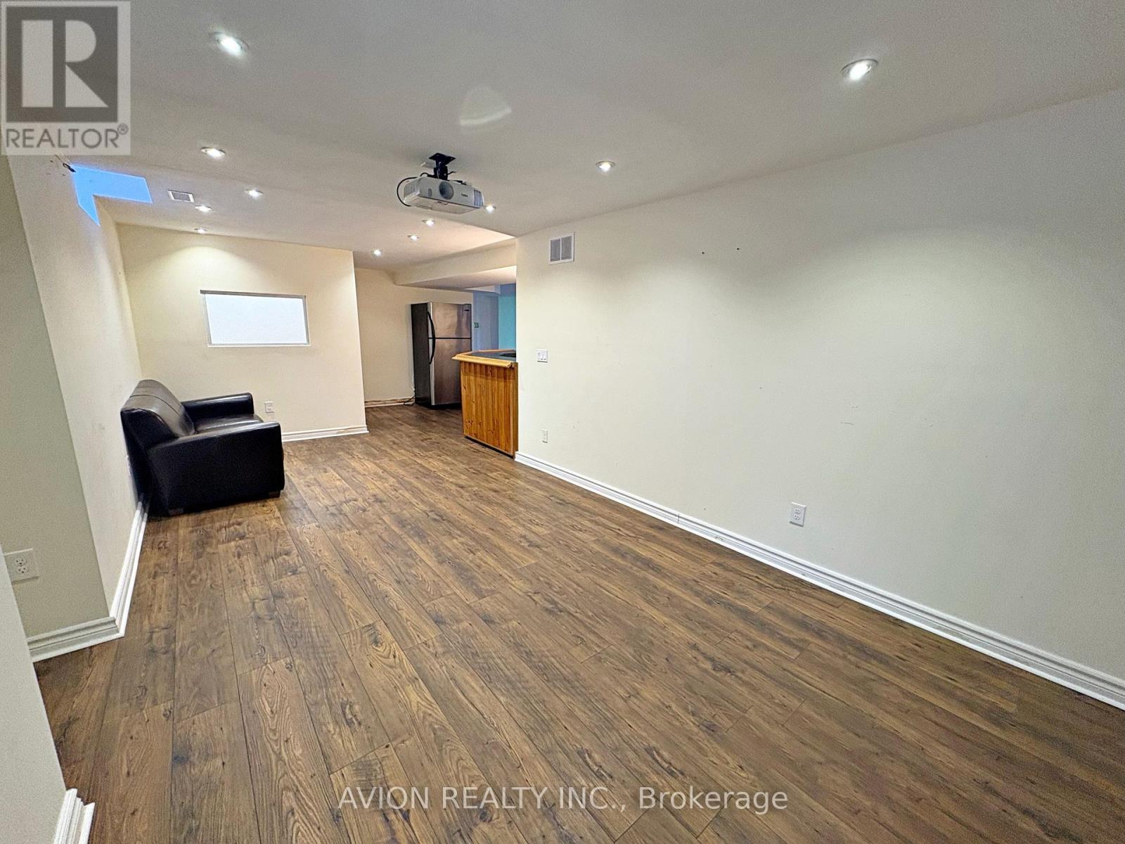 90 Penny Crescent, Markham, ON - Indoor Photo Showing Other Room