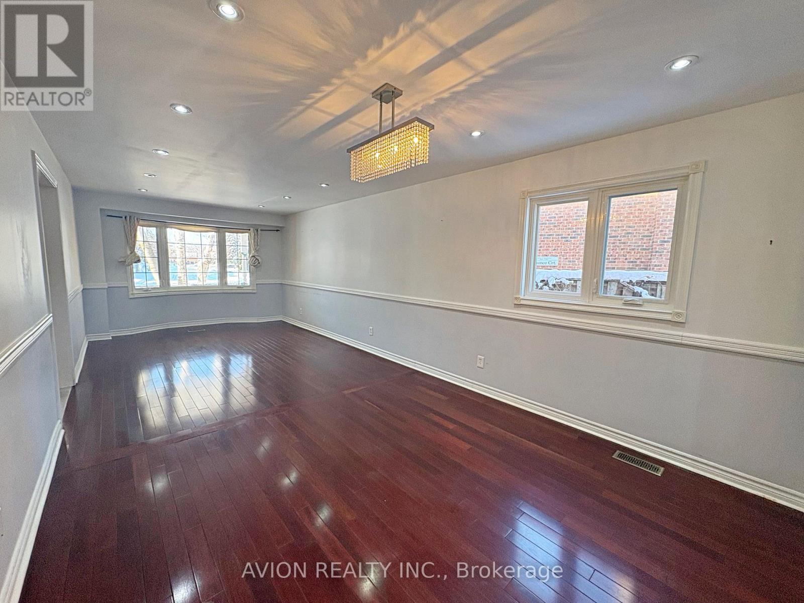 90 Penny Crescent, Markham, ON - Indoor Photo Showing Other Room