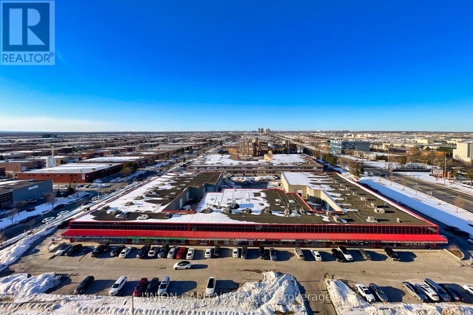 1103 - 1000 Portage Parkway, Vaughan, ON - Outdoor With View