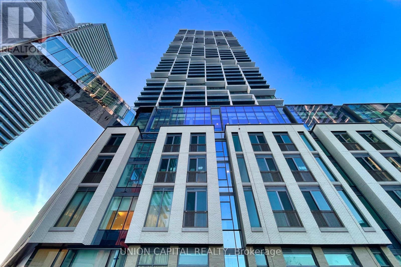 1103 - 1000 Portage Parkway, Vaughan, ON - Outdoor With Facade