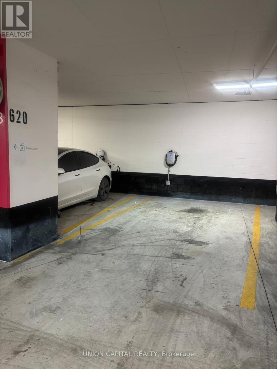 1103 - 1000 Portage Parkway, Vaughan, ON - Indoor Photo Showing Garage