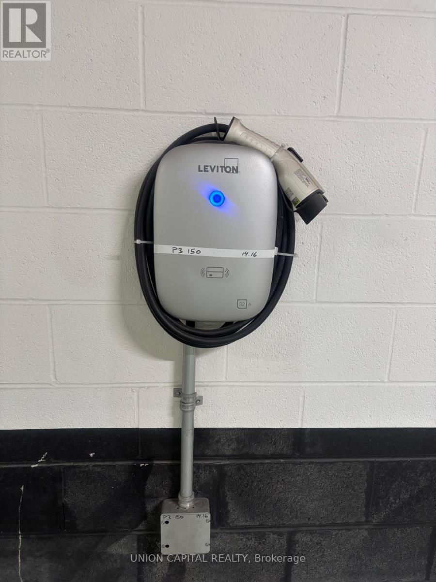 1103 - 1000 Portage Parkway, Vaughan, ON -