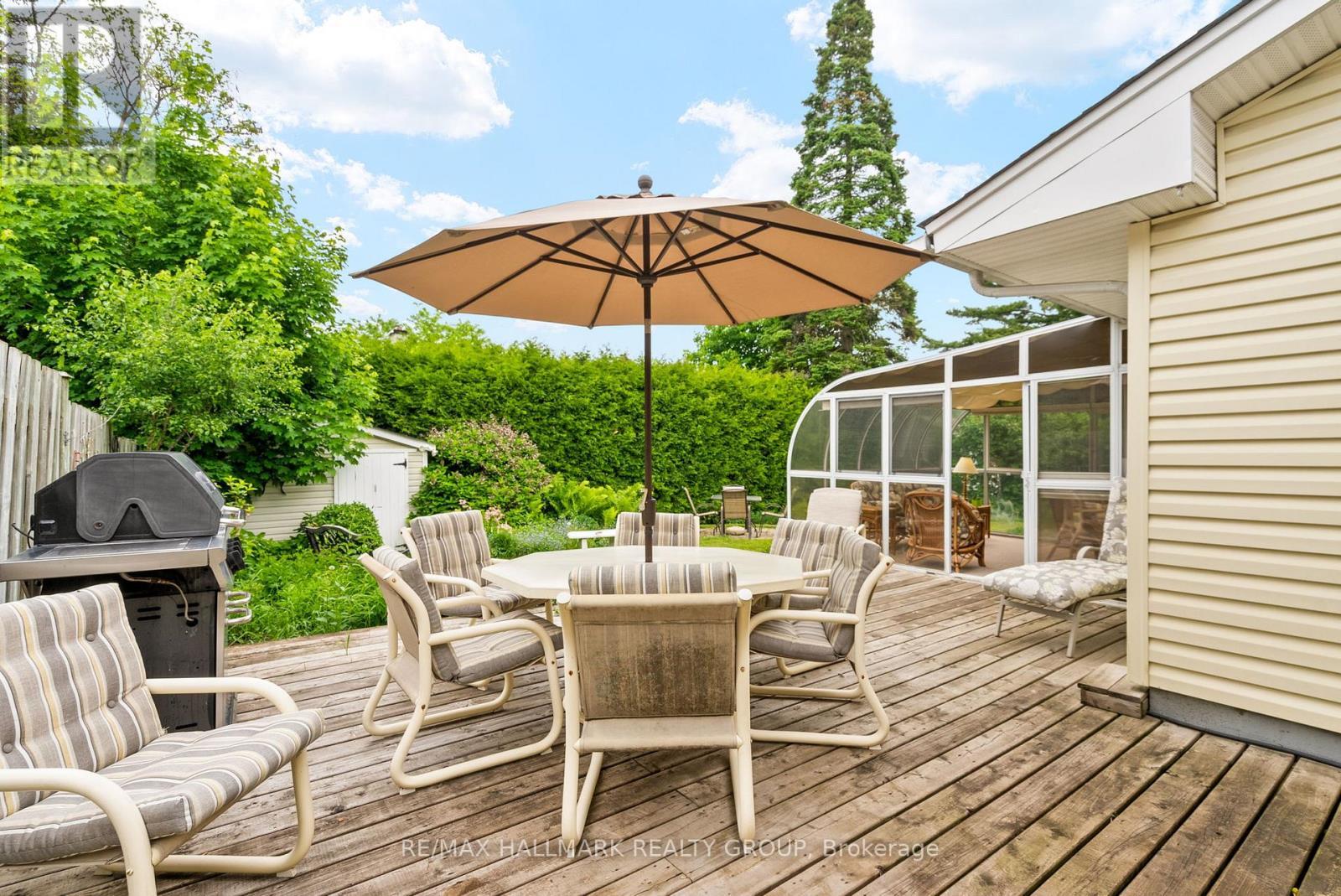2143 Hubbard Crescent, Ottawa, ON - Outdoor With Deck Patio Veranda