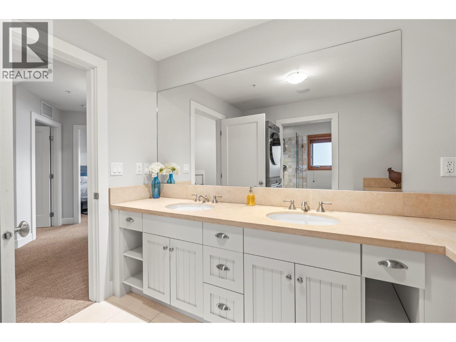 9845 Eastside Road Unit# 151, Vernon, BC - Indoor Photo Showing Bathroom