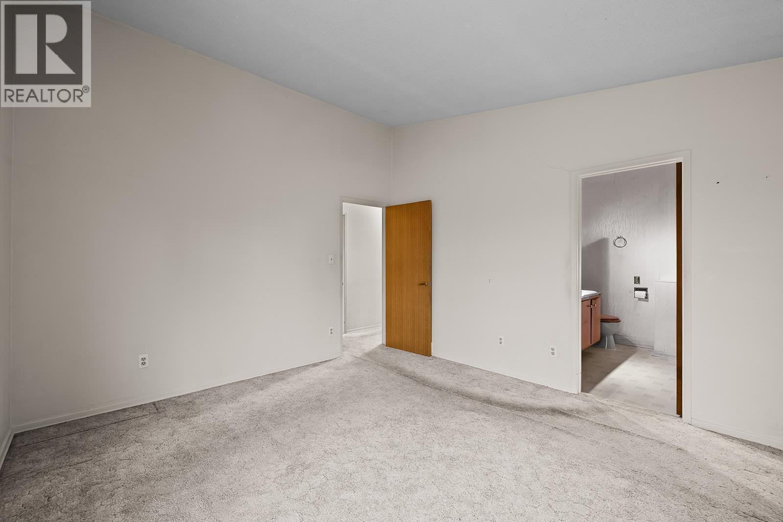 1424 Lombardy Square, Kelowna, BC - Indoor Photo Showing Other Room