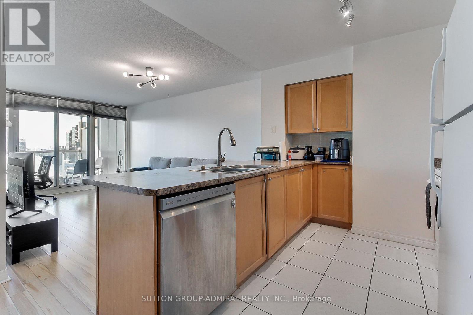 30 Grand Trunk Crescent, Toronto, ON - Indoor Photo Showing Kitchen With Double Sink