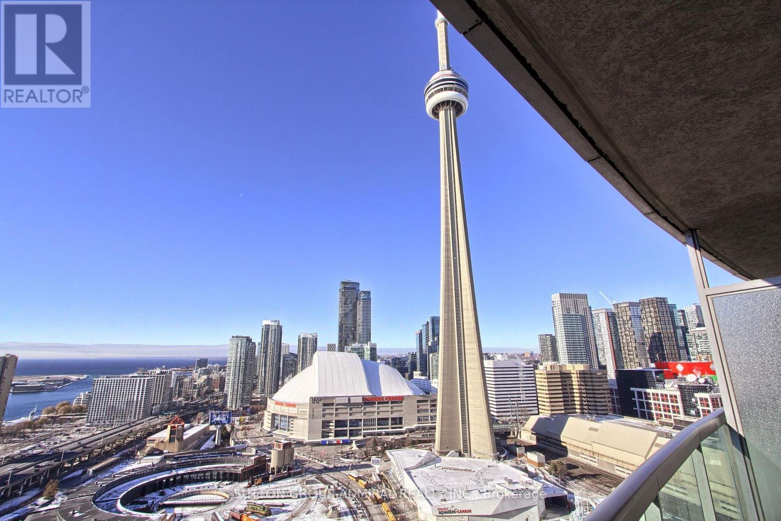 30 Grand Trunk Crescent, Toronto, ON - Outdoor With View