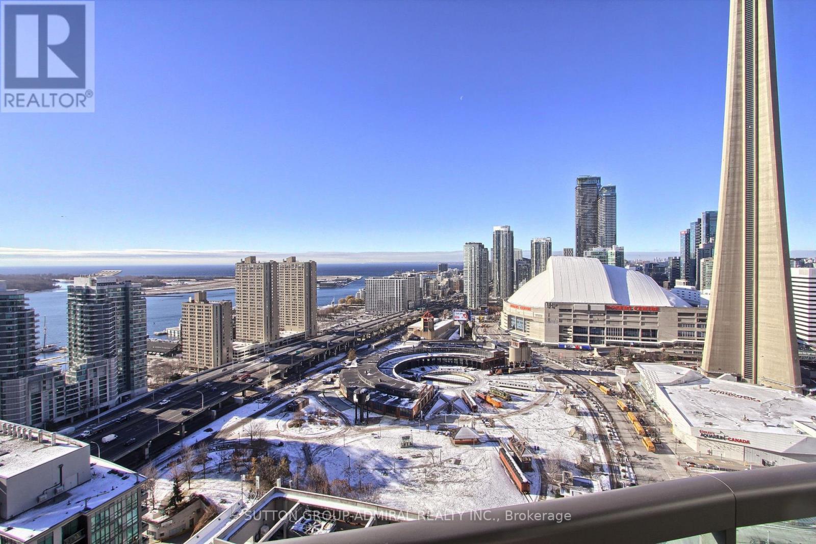 30 Grand Trunk Crescent, Toronto, ON - Outdoor With View