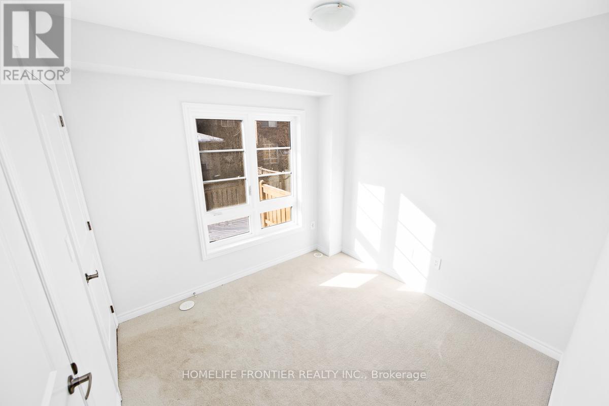 8 - 5979 Saigon Street, Mississauga, ON - Indoor Photo Showing Other Room