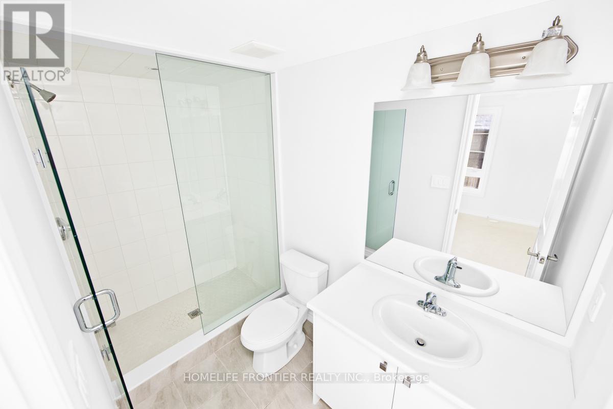 8 - 5979 Saigon Street, Mississauga, ON - Indoor Photo Showing Bathroom
