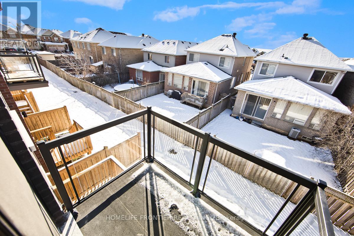 8 - 5979 Saigon Street, Mississauga, ON - Outdoor With Deck Patio Veranda
