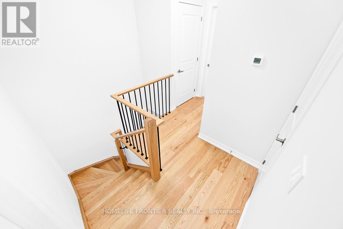 8 - 5979 Saigon Street, Mississauga, ON - Indoor Photo Showing Other Room