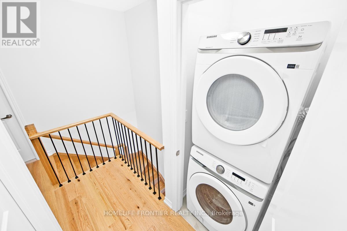 8 - 5979 Saigon Street, Mississauga, ON - Indoor Photo Showing Laundry Room