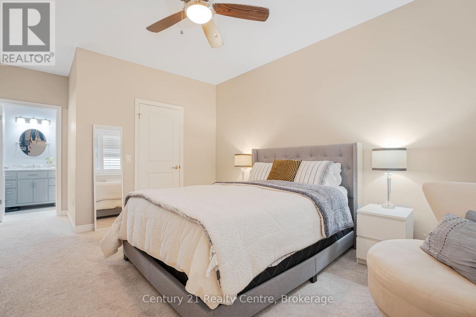 62 Andrew Lane, Thorold, ON - Indoor Photo Showing Bedroom