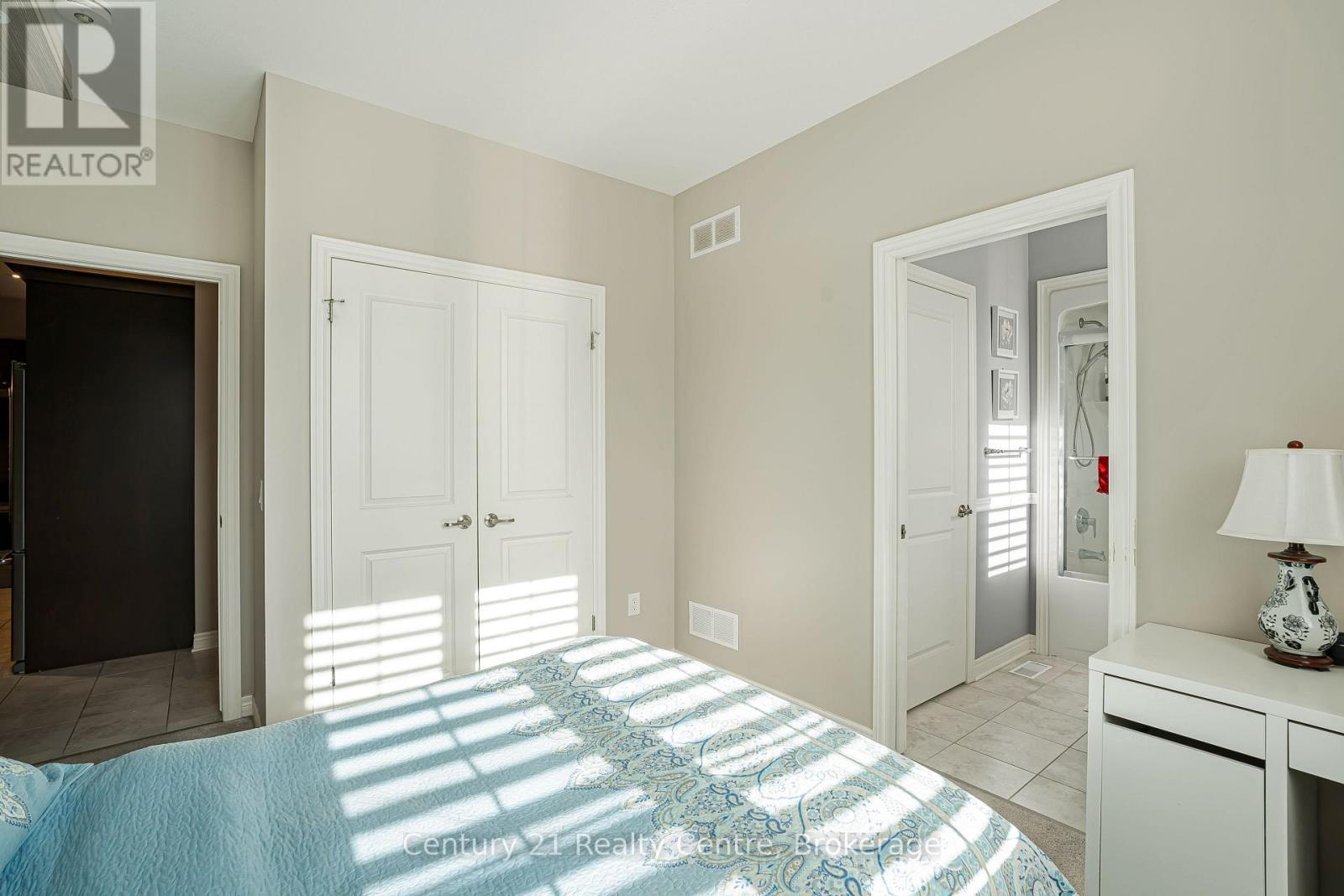 62 Andrew Lane, Thorold, ON - Indoor Photo Showing Bedroom