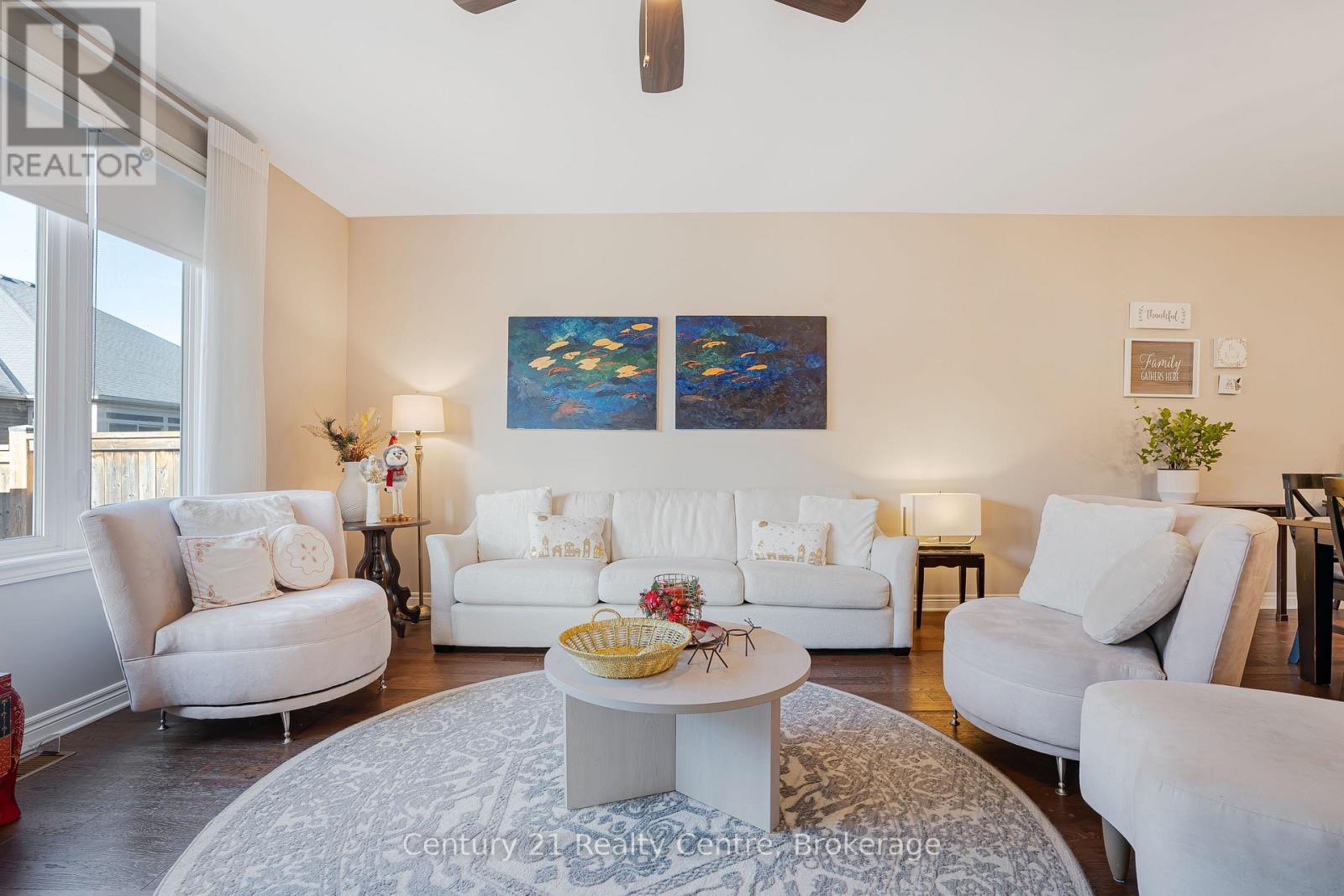 62 Andrew Lane, Thorold, ON - Indoor Photo Showing Living Room