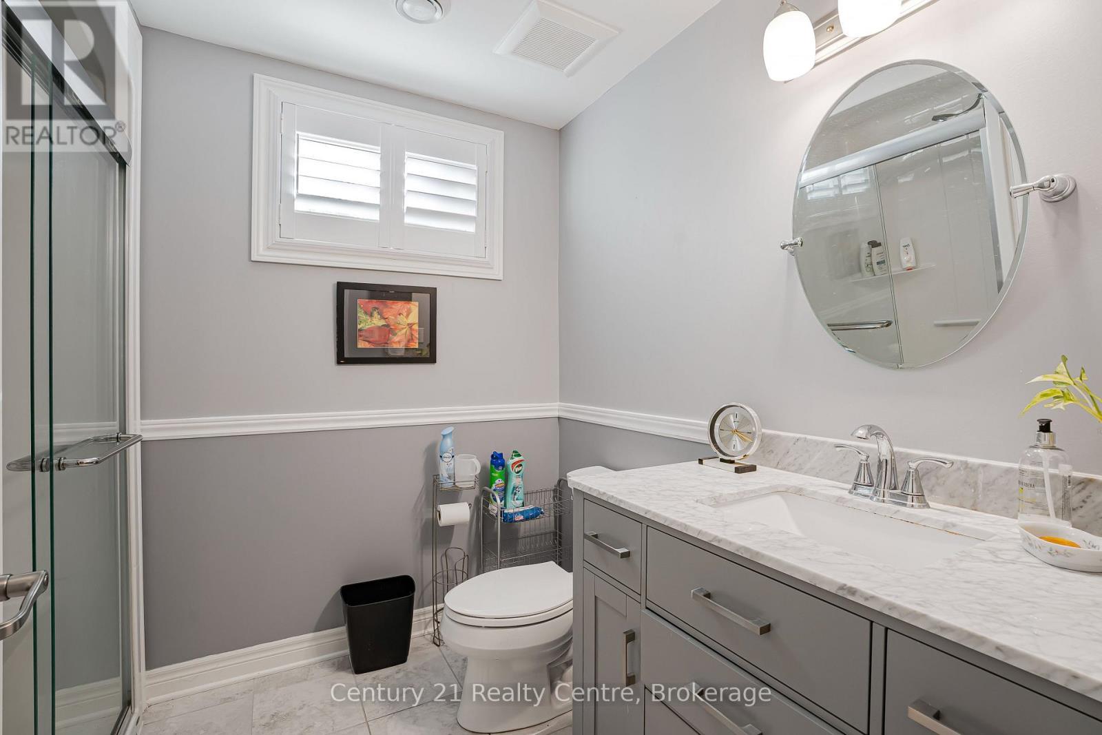 62 Andrew Lane, Thorold, ON - Indoor Photo Showing Bathroom