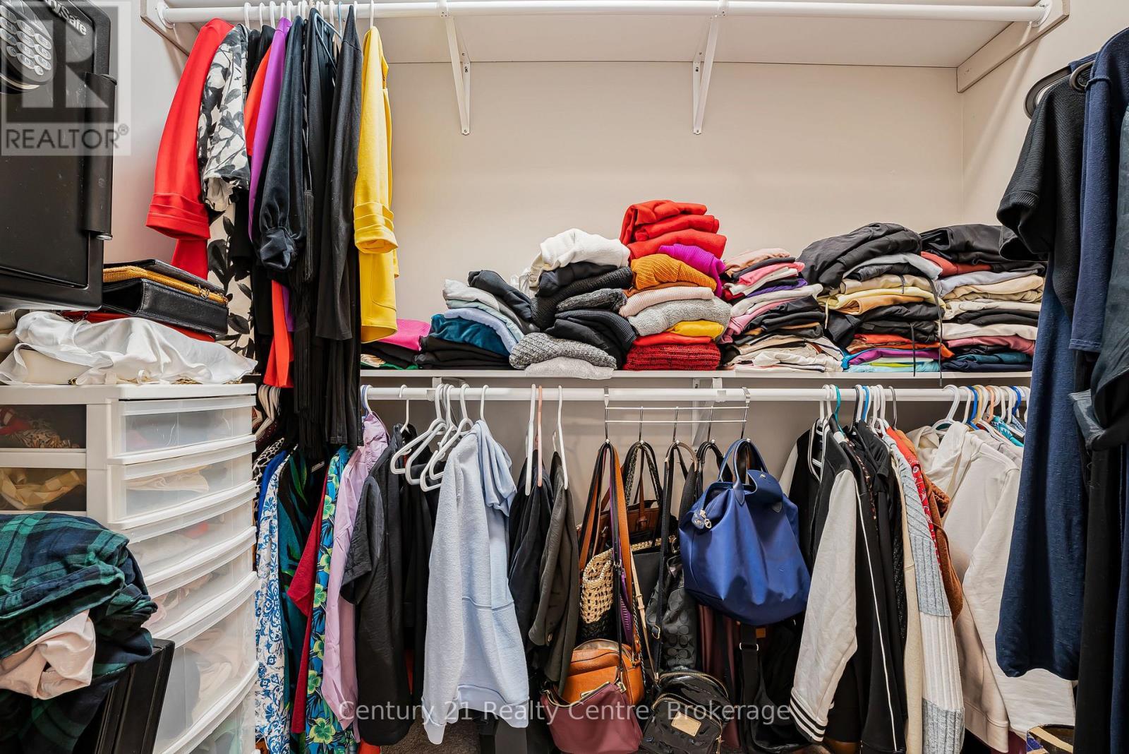 62 Andrew Lane, Thorold, ON - Indoor With Storage