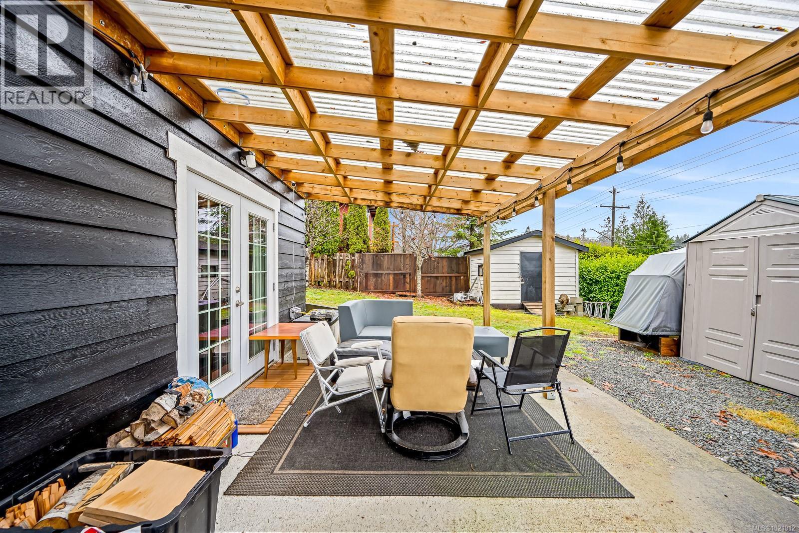 601 Warden Cds, Campbell River, BC - Outdoor With Exterior