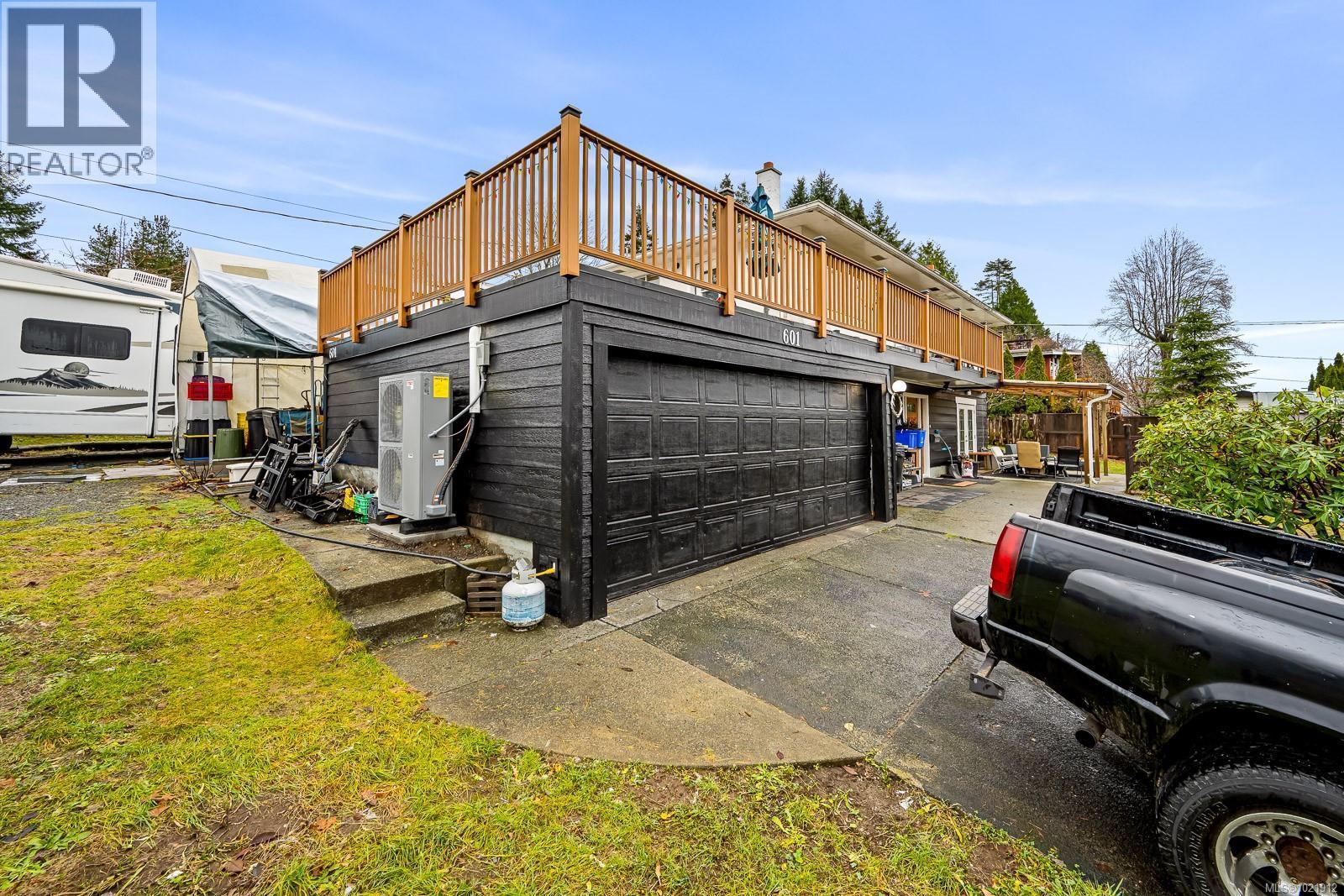 601 Warden Cds, Campbell River, BC - Outdoor