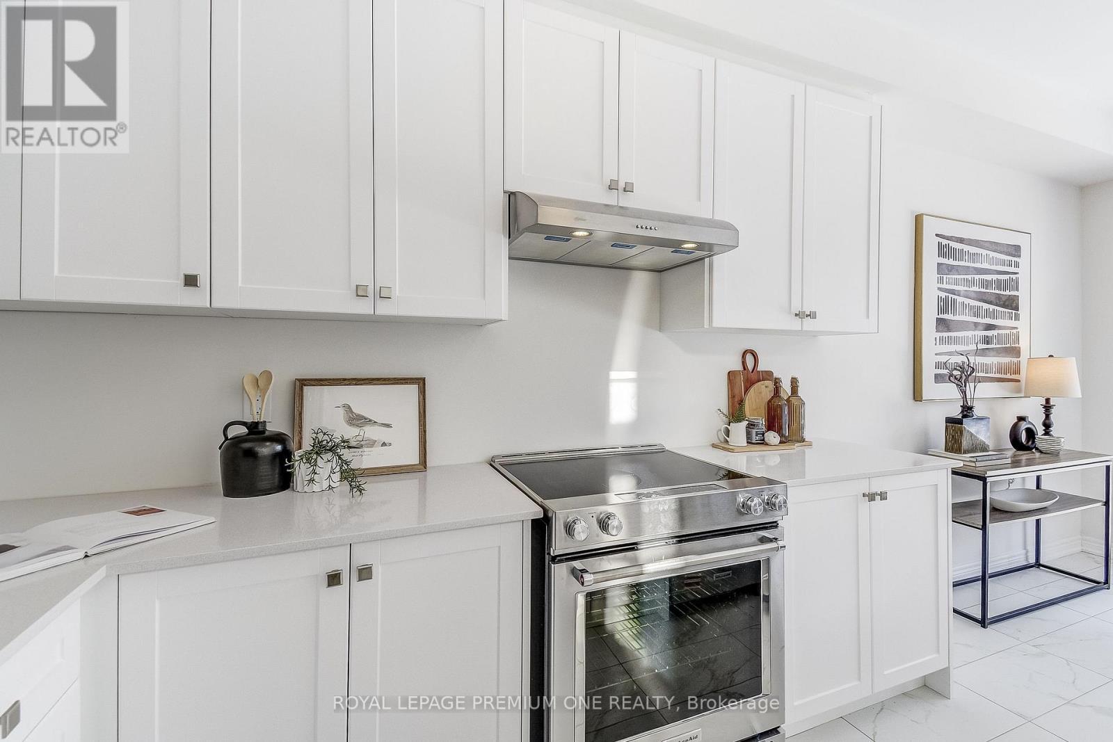 432 Kennedy Circle, Milton, ON - Indoor Photo Showing Kitchen