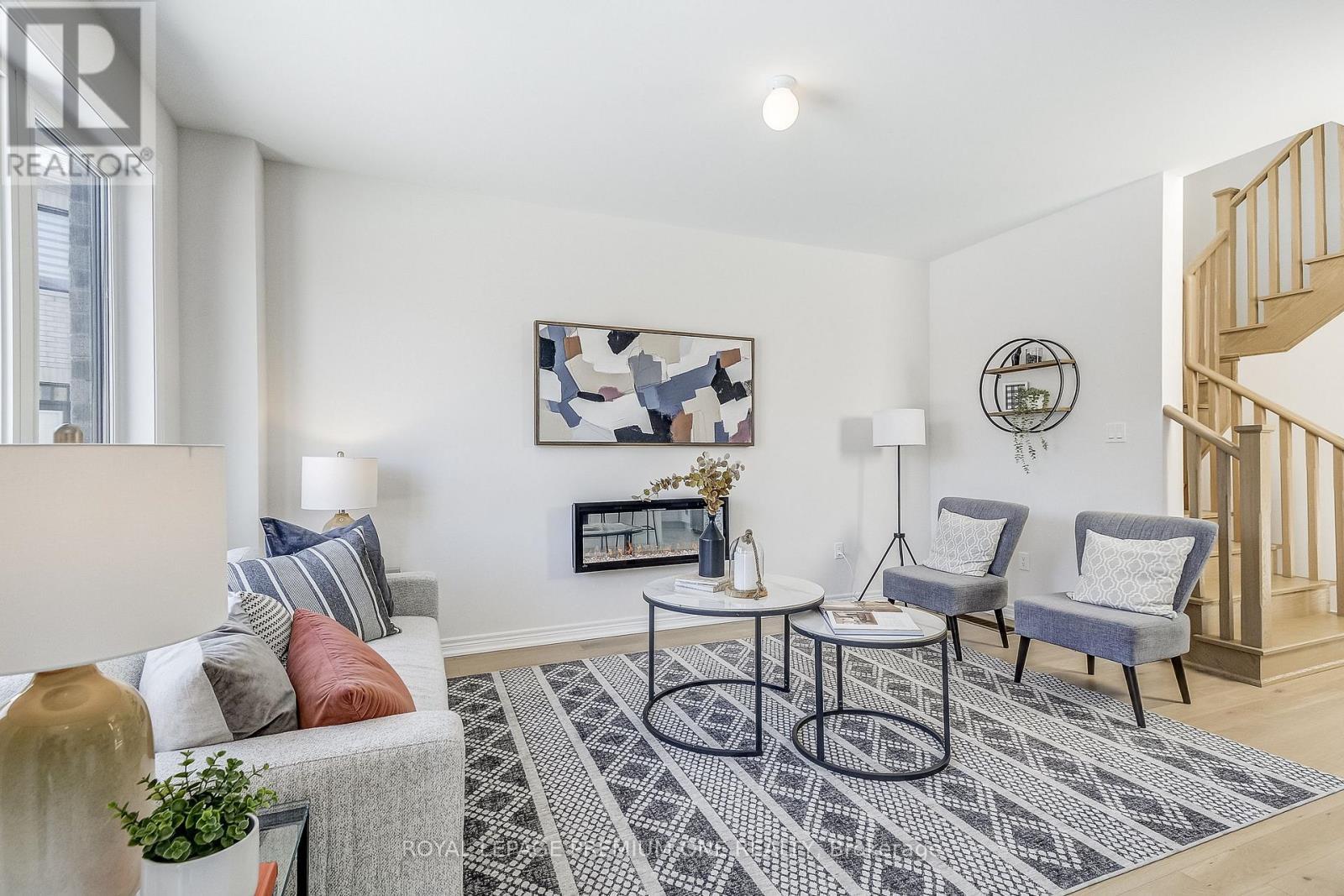 432 Kennedy Circle, Milton, ON - Indoor Photo Showing Other Room