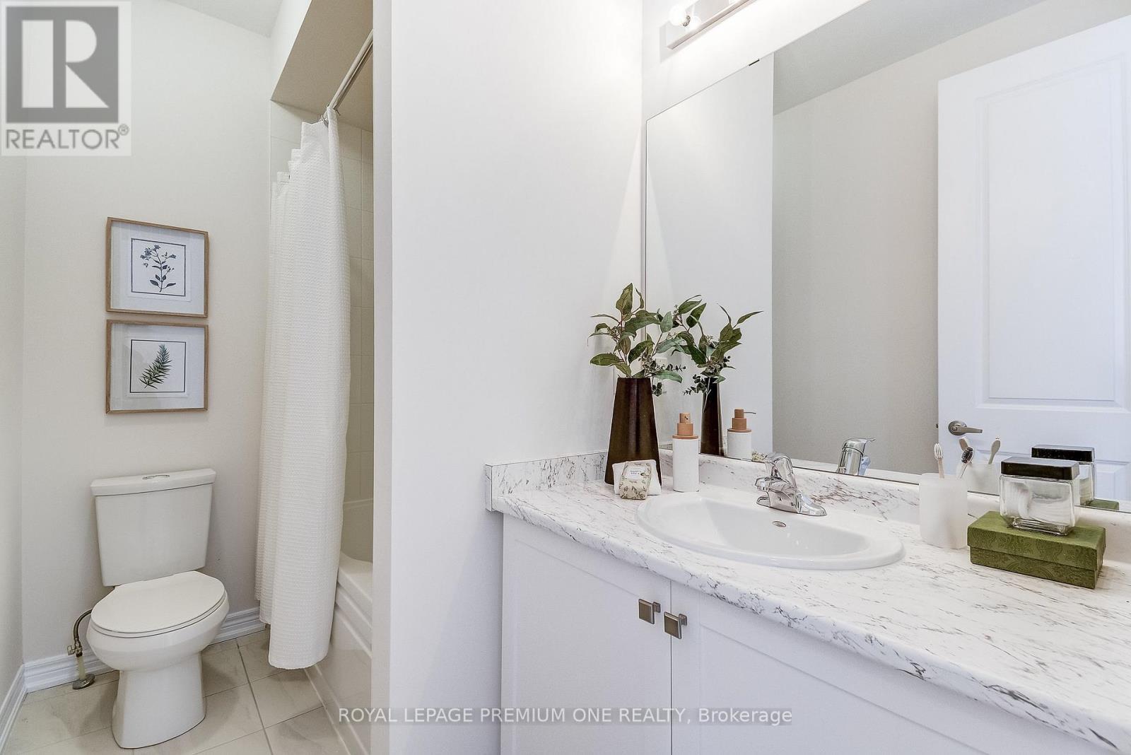 432 Kennedy Circle, Milton, ON - Indoor Photo Showing Bathroom